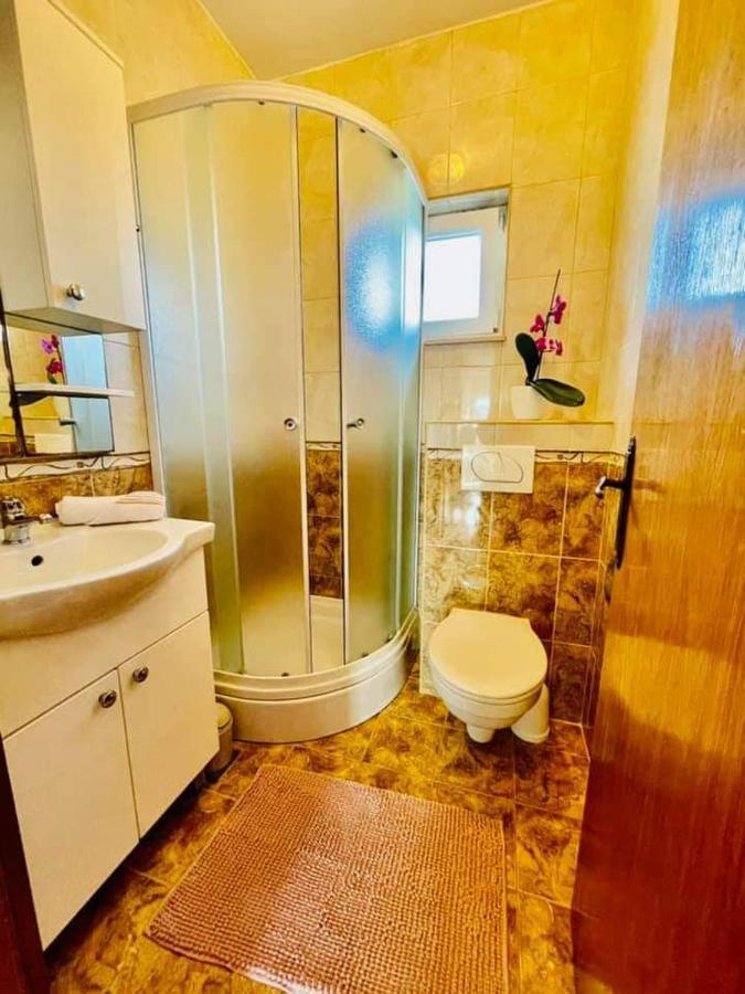 Apartman & Rooms Draga Marina Esterno foto