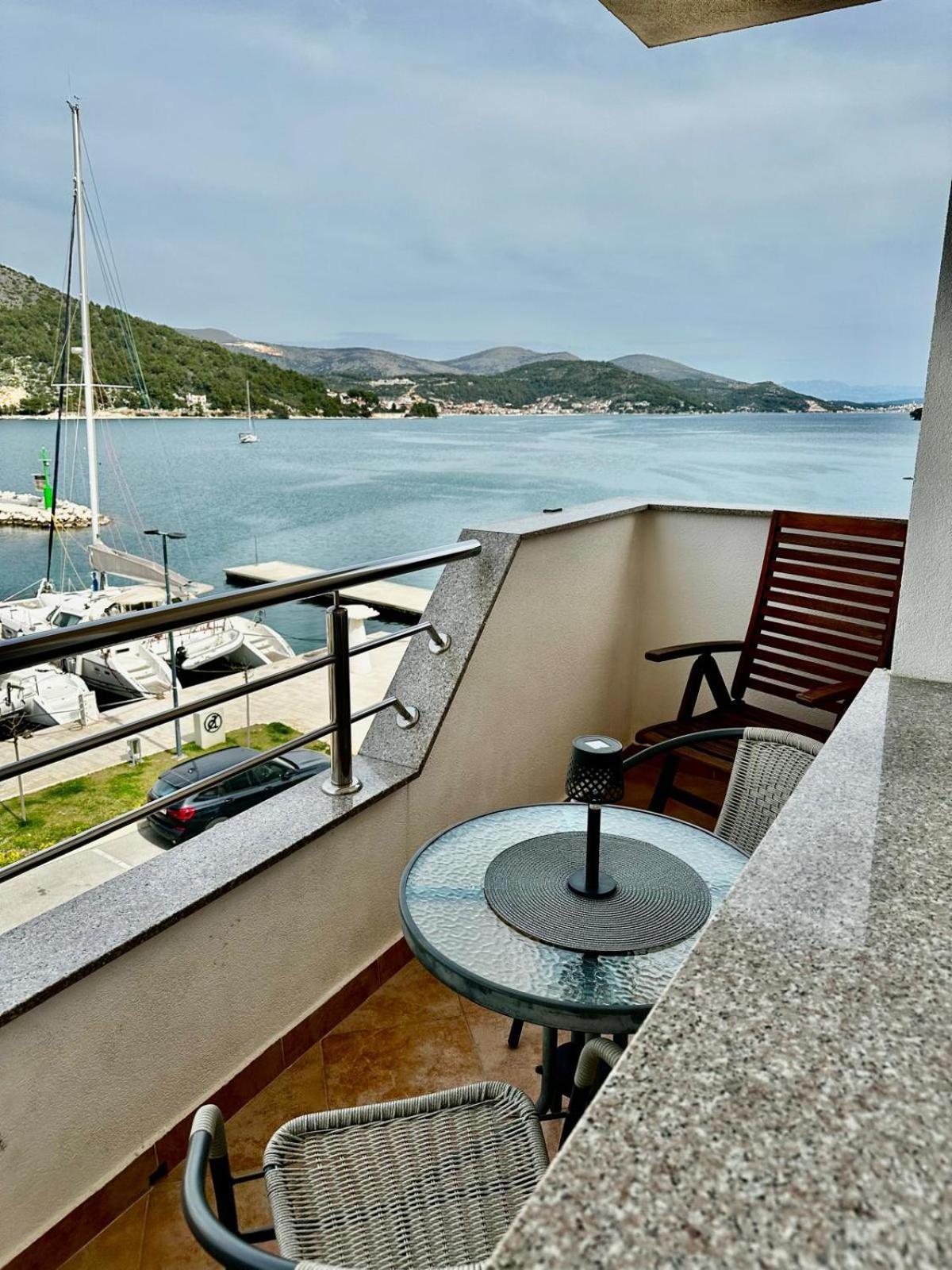 Apartman & Rooms Draga Marina Esterno foto